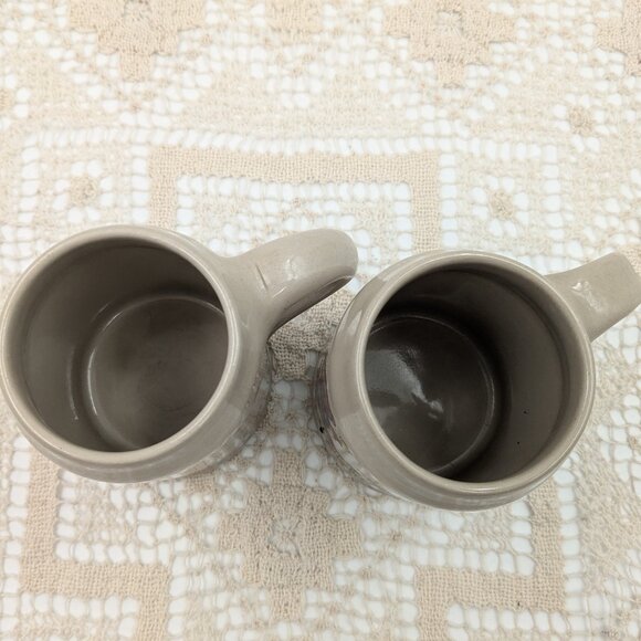 Pair of Adorable Stoneware Mugs / Steins Adorned with Vintage Style Bears - Picture 6 of 8